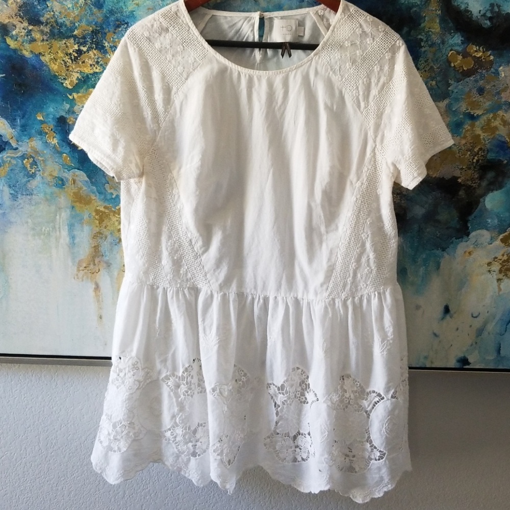 ANTHROPOLOGIE HD in Paris white eyelet top